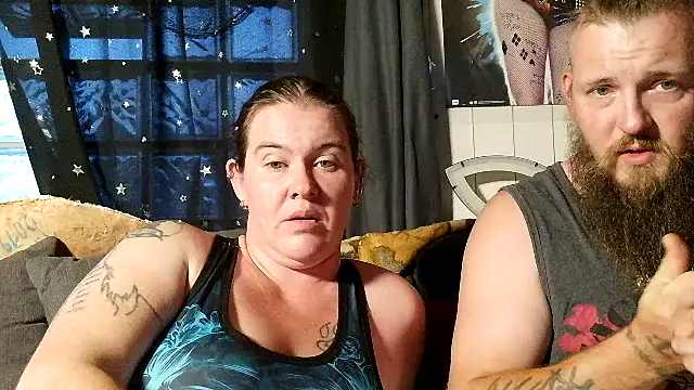 HeisesRotkaeppchen লাইভ চ্যাট রুম