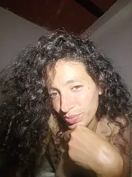 arianahillt – live chatrum