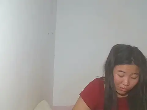 غرفة دردشة Zyeiii المباشرة
