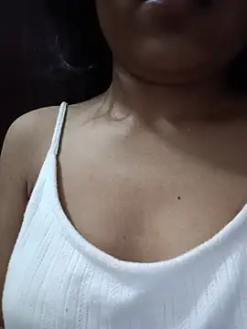 غرفة دردشة Virgin_girl_099 المباشرة