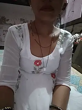 Paakhi-Singh – live chatrum