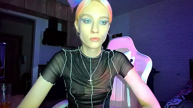 Chat soba uživo modela _Alice_Kitty