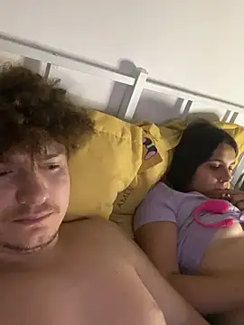 Živá chatovací místnost puddingcouple