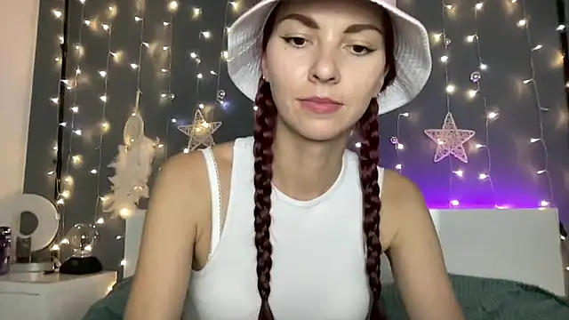 Magicalmoni's Live Chat Room