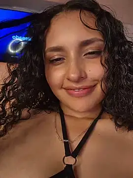 Lucy_Marin – live chatrum