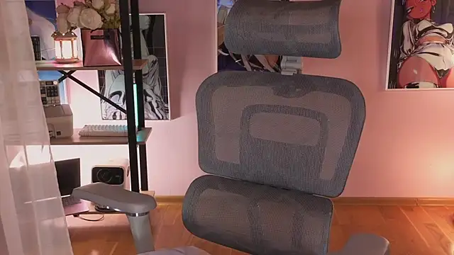 Živá chatovací místnost _AnnaStark_