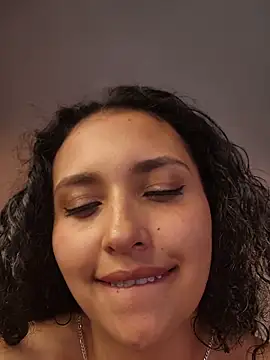 Lucy_Marin Live Chatraum