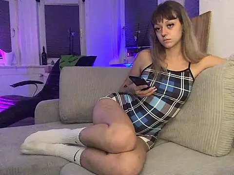 LaraaMaxx's Live Chat Room