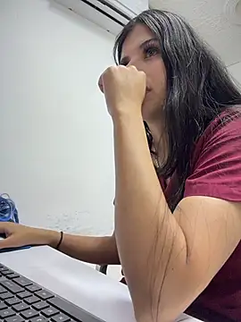 Chat soba uživo modela Mia_Alanna