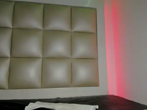 Chat soba uživo modela Vicky_js