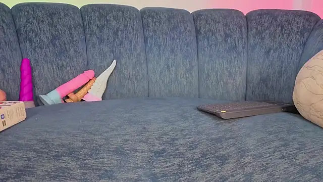 Amara__roseee élő chatszobája