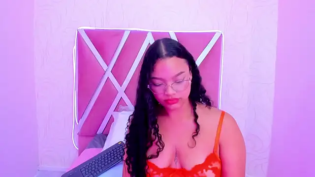 natalyy_rose Adlı Modelin Canlı Sohbet Odası