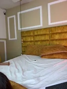 Pushaina__1 Adlı Modelin Canlı Sohbet Odası