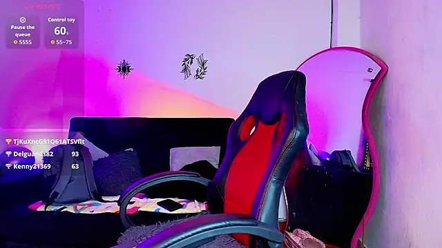 Cat__Moon__ – Naživo chatovacia miestnosť