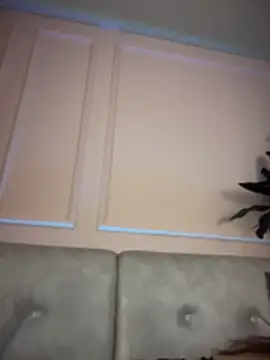 LuisAny Adlı Modelin Canlı Sohbet Odası