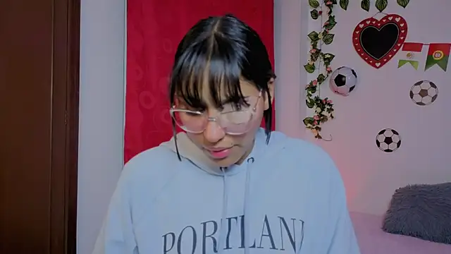 PaulaCutexs élő chatszobája