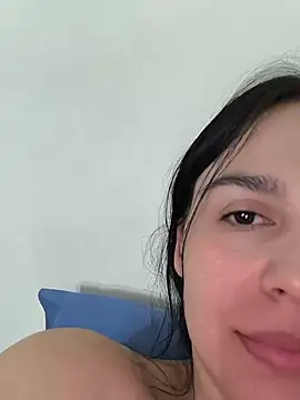 Daniela-rosee Ruang Obrolan Langsung