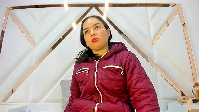 Živá chatovací místnost Violett_Bliss