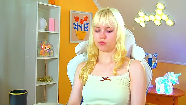 HannahHollis – Naživo chatovacia miestnosť