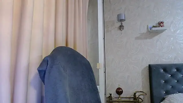 Živá chatovací místnost LuciaSnowy