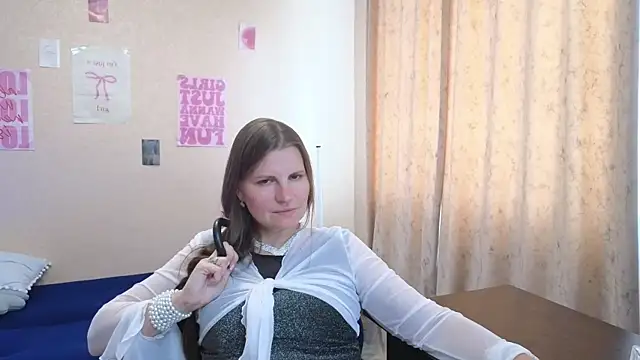 Mirabelle_Velvet – live chatrum