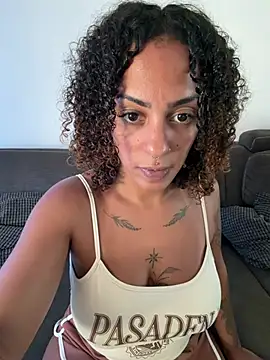 SweetPetiteNoir – live chatrum