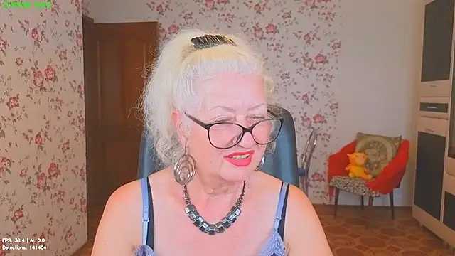 Maya_Mayflower: онлайн-чат