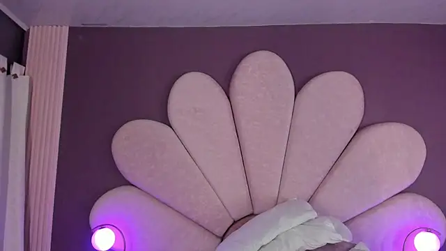 MeganR_ Cameră chat live
