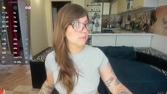 חדר צ'אט בשידור חי של StacyTigerr