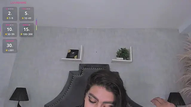 غرفة دردشة AmbarBrownn1_ المباشرة