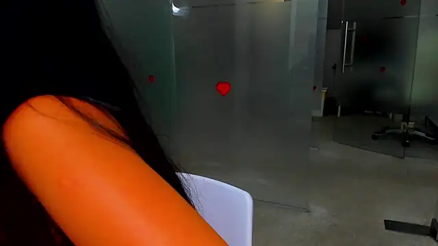 Queenrafaellaのライブチャットルーム