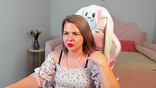 AdeleRavelle чат на живо