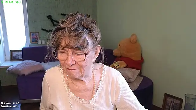 Betty_Brick чат на живо