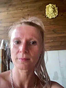 LaMadrina006 чат на живо
