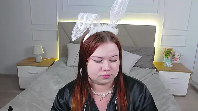EvaBlunnsh_'s Live Chat Room