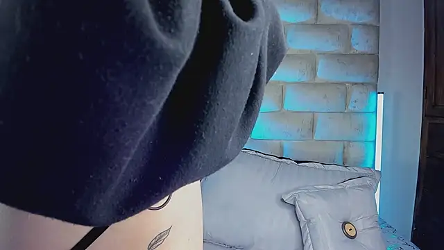 Živá chatovací místnost HollyGrey_
