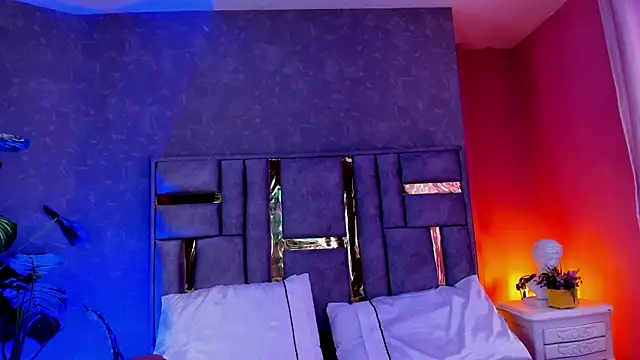 emy_fg Adlı Modelin Canlı Sohbet Odası