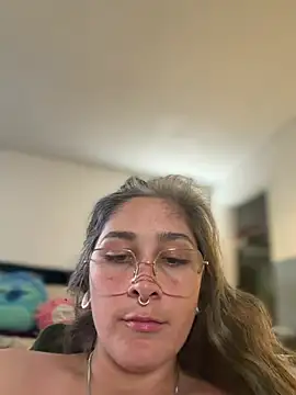 Alix_Valentine 现场聊天室