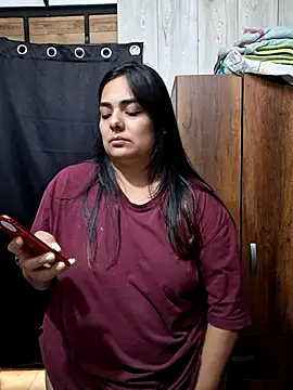 Bigbooty_sex Live Chatraum