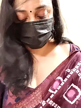 Phòng Chat Trực Tiếp Monica-cams