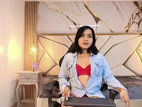 غرفة دردشة SheriSueVS المباشرة