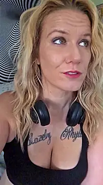 RhondaRump – live chatrum