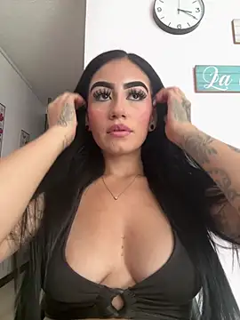 Chat soba uživo modela SCARLETT_INK_