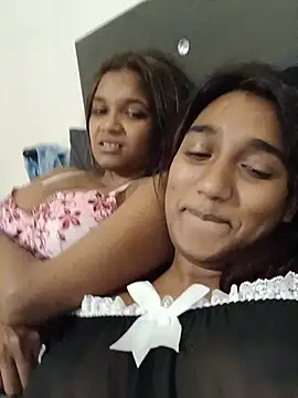 Indianqueen03 লাইভ চ্যাট রুম