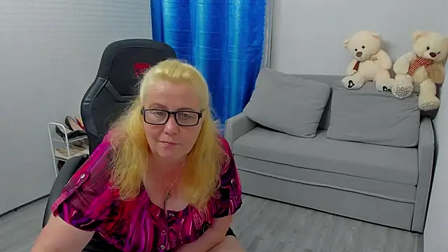 Frau_Marta чат на живо