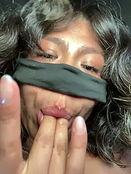 nenalayla লাইভ চ্যাট রুম