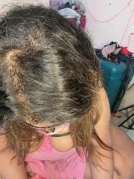 Pokój czatu na żywo – mallumaskedgirl