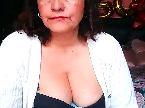 BiancaSteel's Live Chat Room