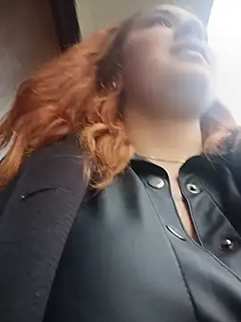 חדר צ'אט בשידור חי של katty_42