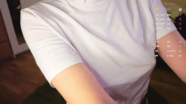 Leelabubu Adlı Modelin Canlı Sohbet Odası